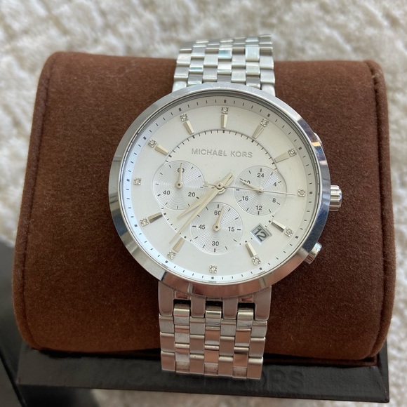 Michael Korean ‘Kyler’ Stainless Steel / Chrome Watch - Picture 1 of 9